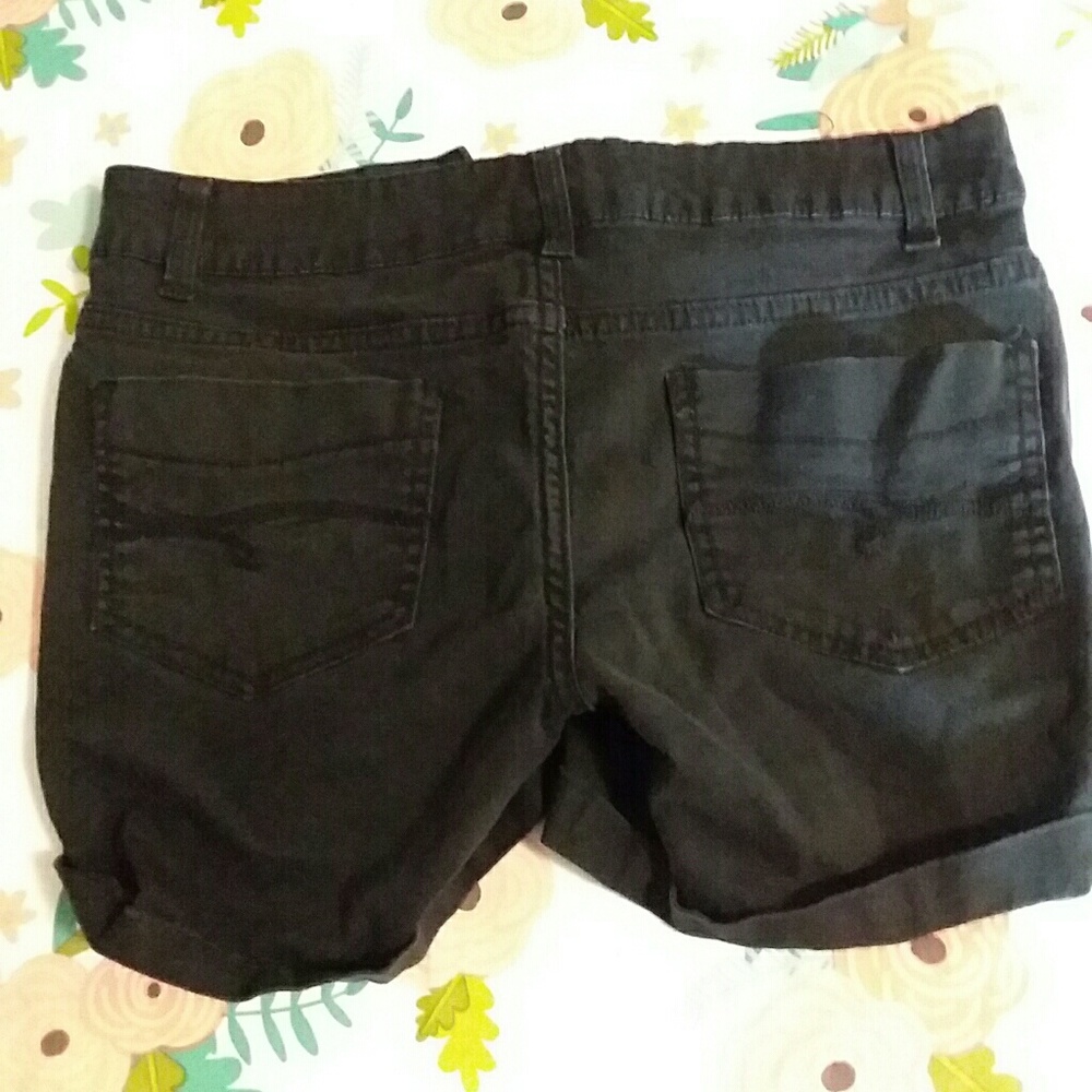 Shorts - Picture 2 of 2